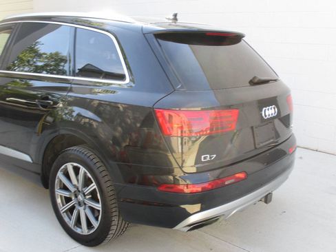 Used 2018 Audi Q7 3.0T Prestige w/ Prestige Package image 61