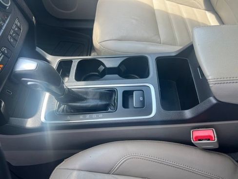 Used 2018 Ford Escape Titanium AWD/4WD image 17
