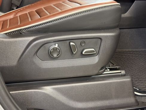 Used 2024 GMC Sierra 2500 Denali Ultimate image 28