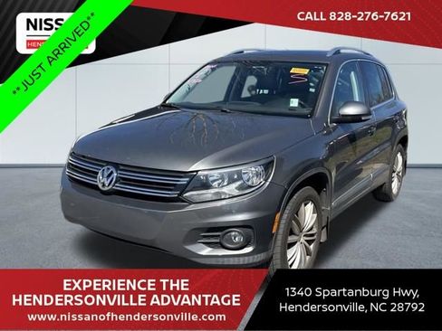 Used 2013 Volkswagen Tiguan SE image 1