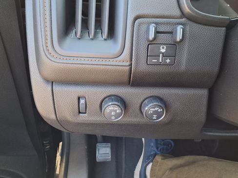 Used 2022 GMC Canyon AT4 w/ Trailering Package AWD/4WD image 40