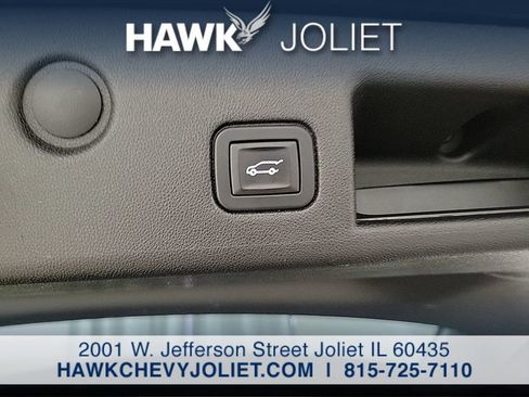 Used 2018 Chevrolet Equinox LT FWD image 21