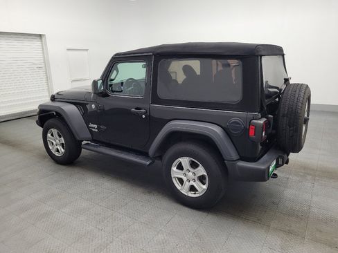 Used 2020 Jeep Wrangler Sport S image 3