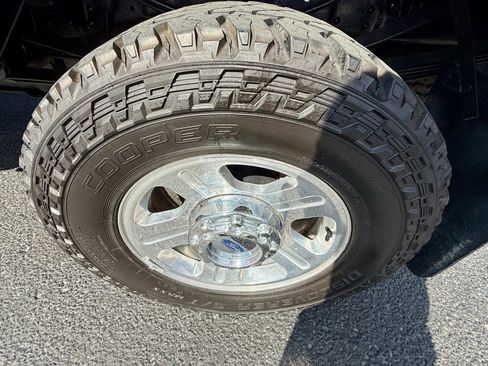 Used 2006 Ford F350 Lariat image 18