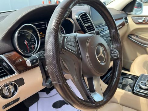 Used 2019 Mercedes-Benz GLS 550 4MATIC image 27