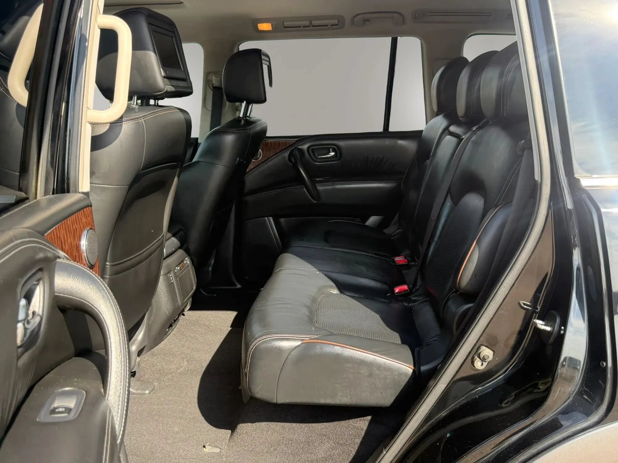 Used 2017 Nissan Armada Platinum RWD image 16