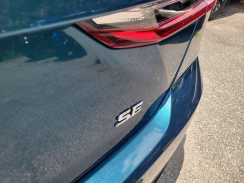 Used 2025 Toyota Camry SE w/ Convenience Package FWD image 7