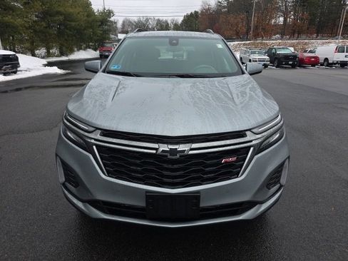 Used 2023 Chevrolet Equinox RS image 2