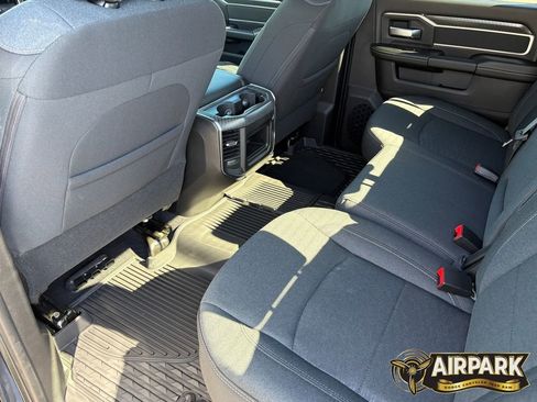 New 2026 RAM 3500 Big Horn AWD/4WD image 14