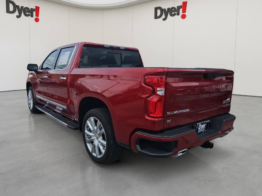 Certified 2025 Chevrolet Silverado 1500 High Country w/ High Country Premium Package AWD/4WD image 3