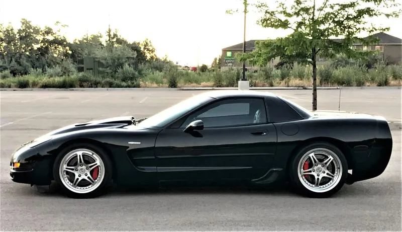 Used 2001 Chevrolet Corvette Z06 w/ Memory Pkg RWD image 5