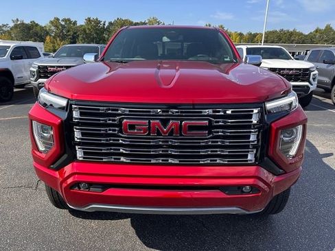 New 2026 GMC Canyon Denali image 4