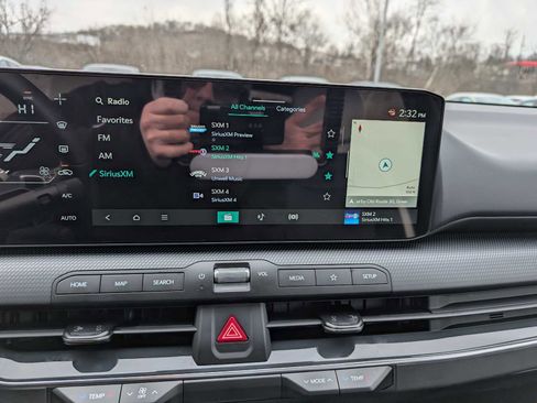 New 2025 Kia K4 GT-Line w/ GT-Line Premium Package FWD image 21
