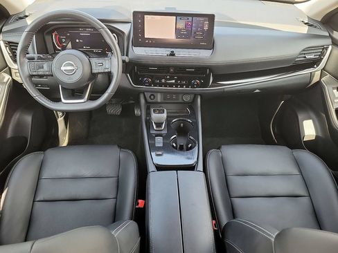 Used 2024 Nissan Rogue SL w/ SL Premium Package FWD image 14