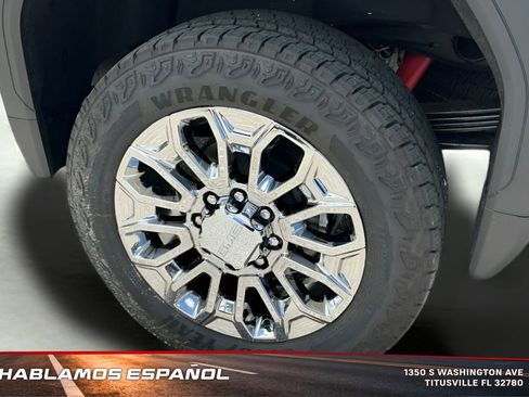 New 2025 GMC Sierra 2500 Denali image 6
