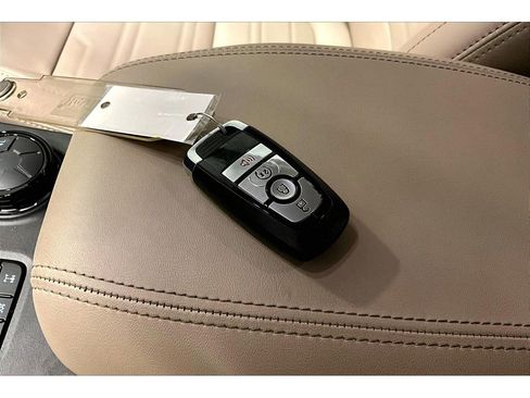 Used 2024 Ford Ranger Lariat image 12