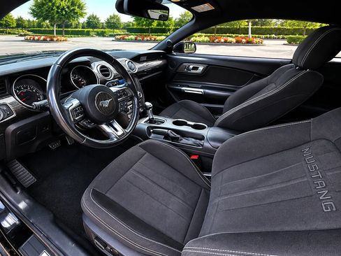 Used 2021 Ford Mustang GT w/ Equipment Group 301A RWD image 17