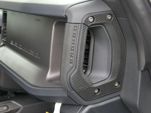 Used 2025 Ford Bronco 4-Door image 28