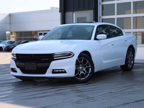 Used 2017 Dodge Charger SXT w/ Rallye Group AWD/4WD image 3