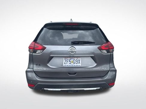 Used 2020 Nissan Rogue SV image 5