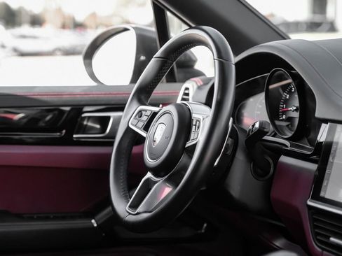 Used 2019 Porsche Cayenne image 11