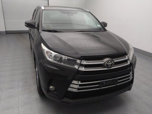 Used 2018 Toyota Highlander Limited image 14