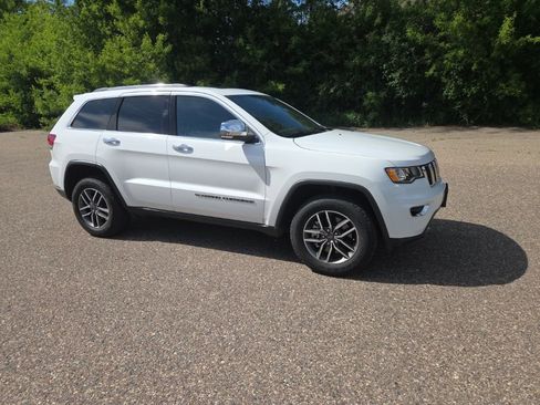 Used 2022 Jeep Grand Cherokee Limited AWD/4WD image 18