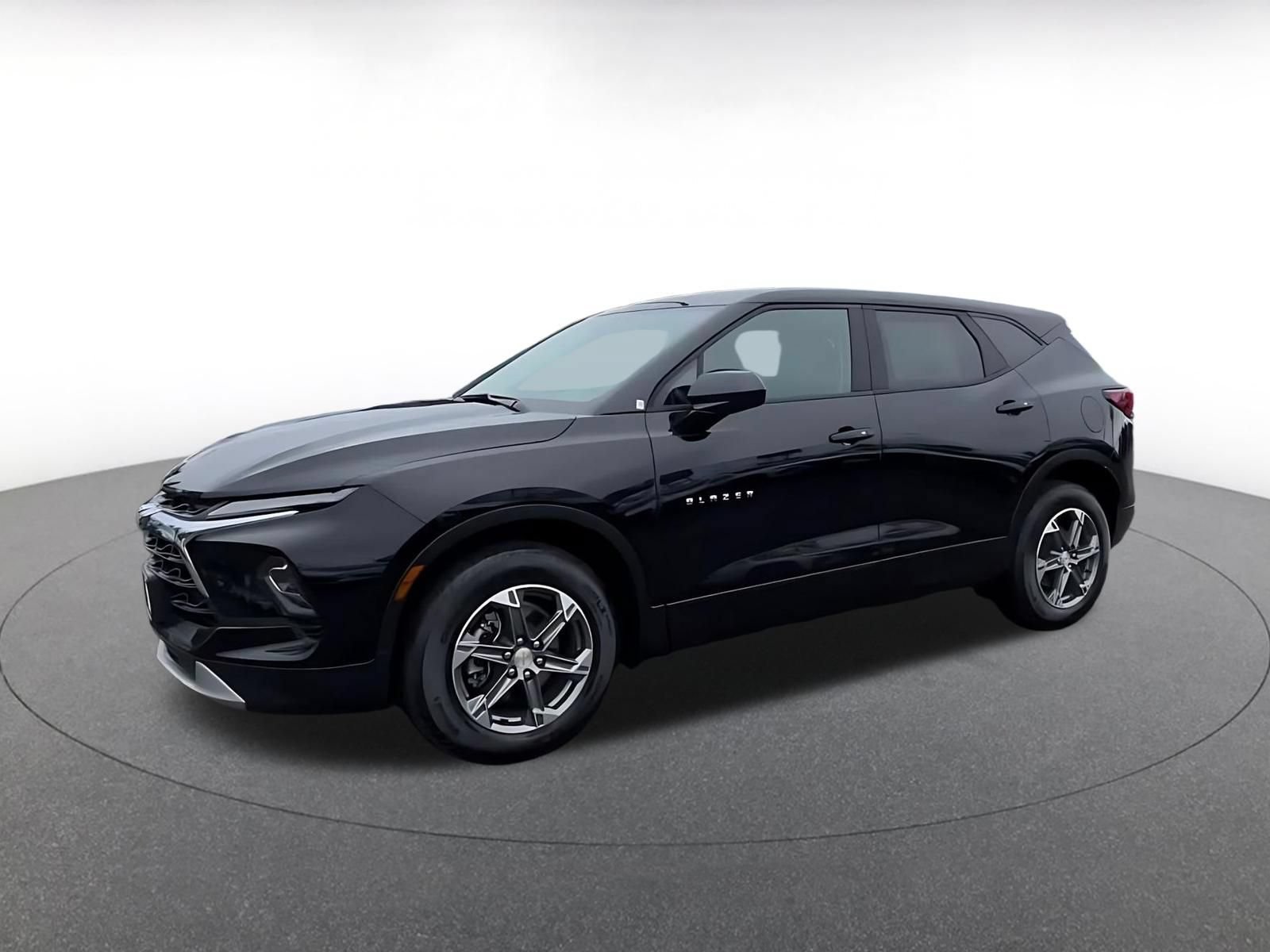 Used 2025 Chevrolet Blazer LT FWD image 7
