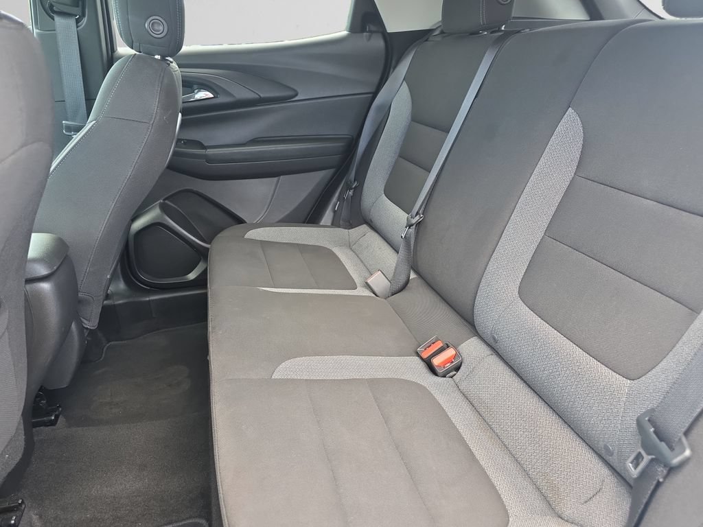 Used 2025 Chevrolet TrailBlazer LT AWD/4WD image 14