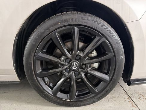 Used 2024 MAZDA MAZDA3 Hatchback w/Premium Plus Pkg image 7