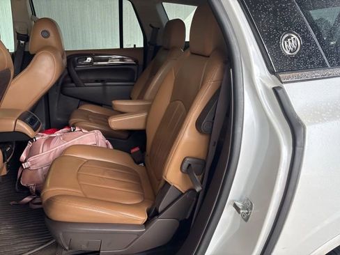 Used 2017 Buick Enclave Premium FWD image 12