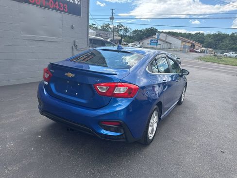 Used 2016 Chevrolet Cruze LT w/ Convenience Package FWD image 8