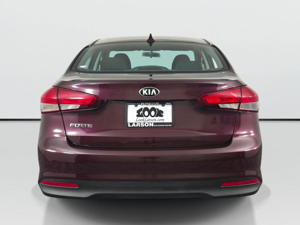 Used 2018 Kia Forte LX FWD image 4