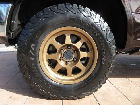 Used 2019 Ford F150 Lariat image 8