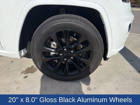 Used 2018 Jeep Grand Cherokee Altitude image 11