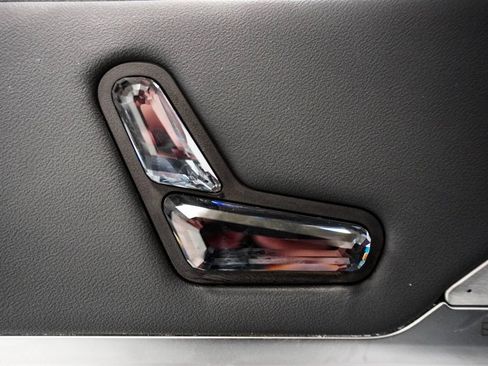 Used 2023 BMW 760i xDrive 760i xDrive w/ Executive Package image 7