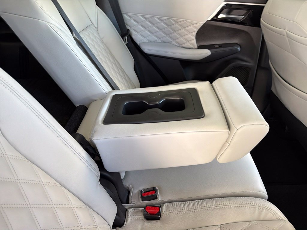 Used 2022 Mitsubishi Outlander SEL AWD/4WD image 33