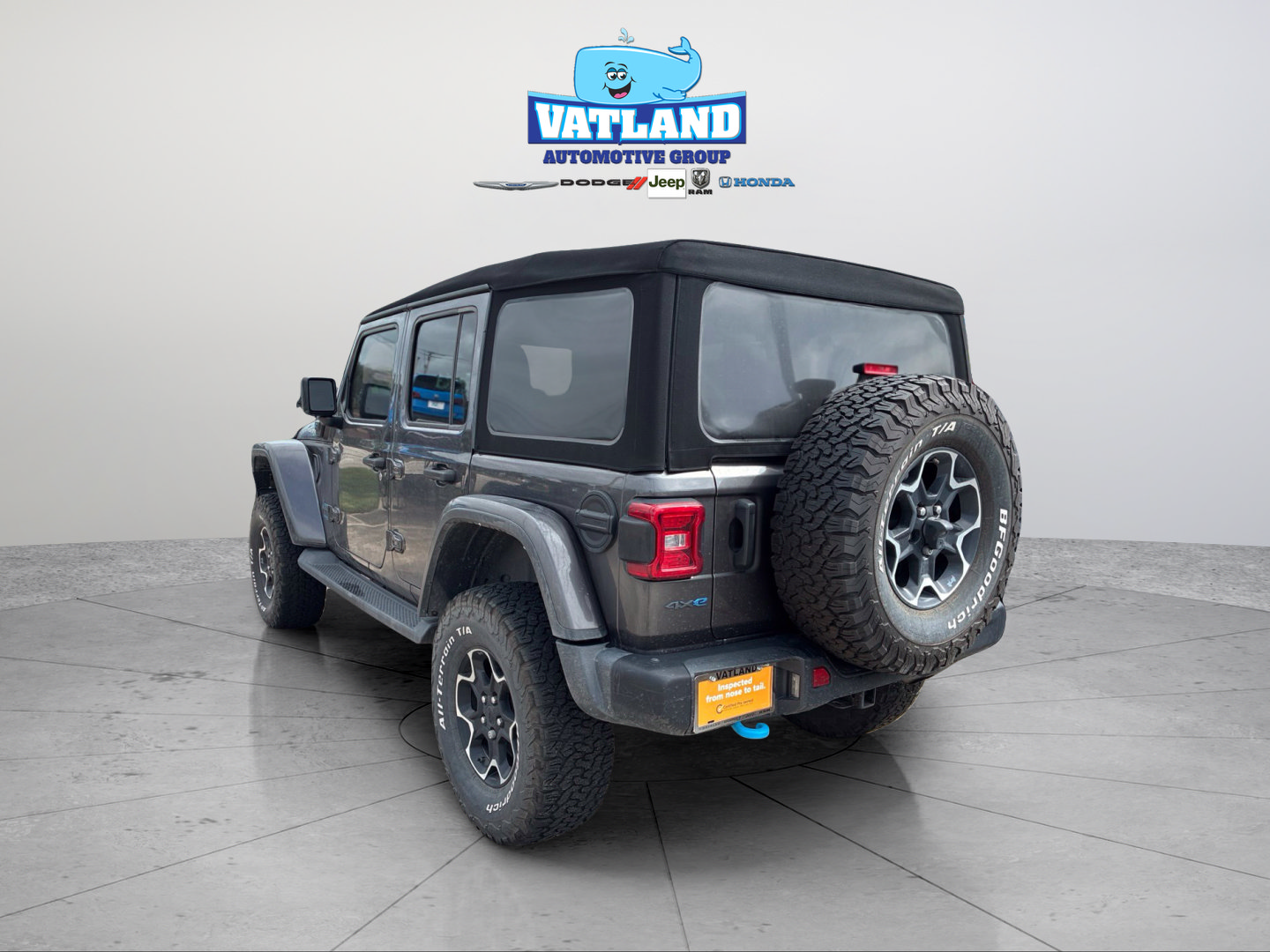 Used 2021 Jeep Wrangler Unlimited Rubicon 4xe w/ Steel Bumper Group AWD/4WD image 3