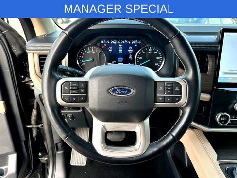 Used 2024 Ford Expedition Limited RWD image 13