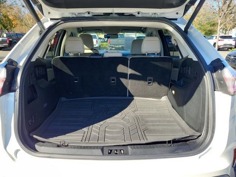 Used 2020 Ford Edge Titanium image 9