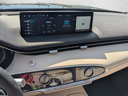 Used 2023 Genesis GV70 2.5T w/ Select Package image 6