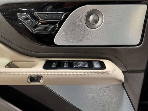 Certified 2024 Lincoln Aviator Reserve w/ Equipment Group 201A image 9