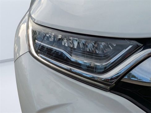 Used 2017 Honda CR-V Touring image 10