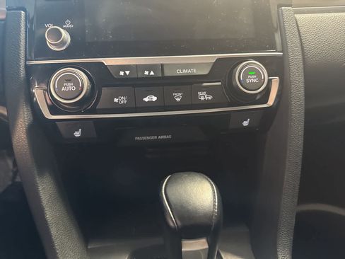 Used 2020 Honda Civic EX image 17