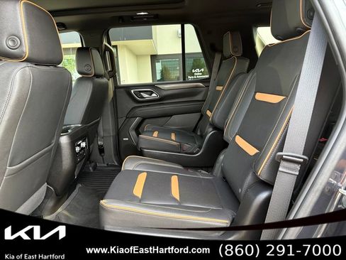 Used 2024 GMC Yukon AT4 w/ Technology Package AWD/4WD image 19