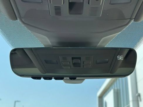 Used 2024 Volkswagen Jetta SE w/ Panoramic Sunroof Package FWD image 42