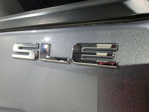 Used 2021 GMC Terrain SLE image 32