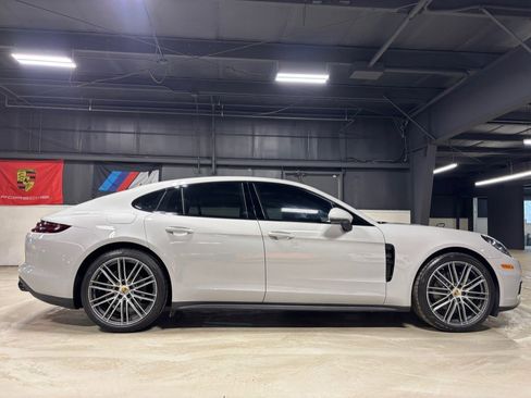 Used 2017 Porsche Panamera 4S w/ Sport Package image 5
