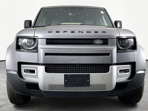 Used 2024 Land Rover Defender 110 S image 2