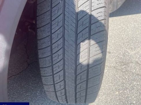 Certified 2020 Ford Escape SE FWD image 8